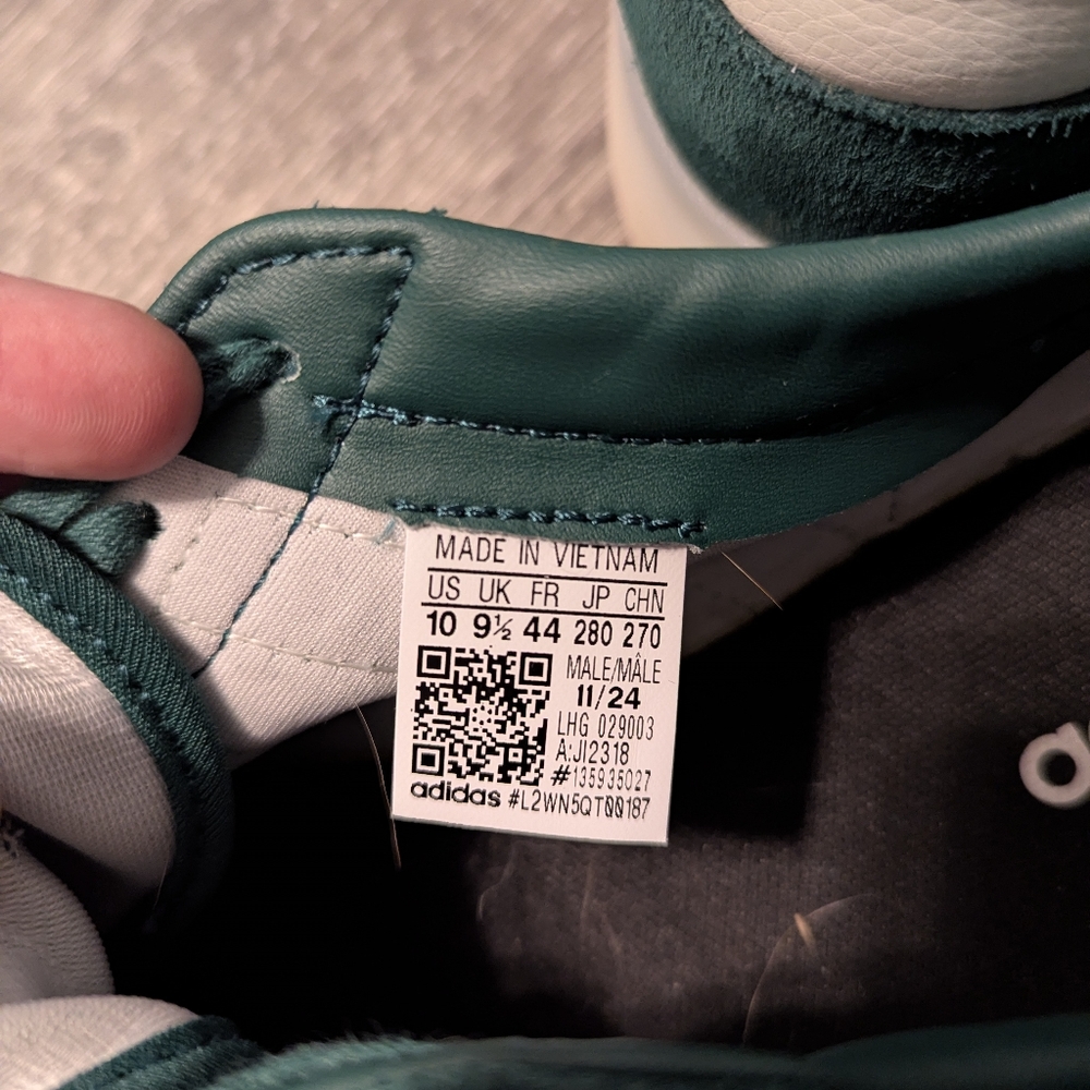 Adidas Men's Size 10 Forest Green Sneakers - Picture 7 of 7